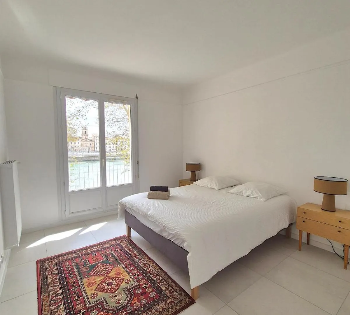 Apartment Appartement Le Saint Pierre Arles France