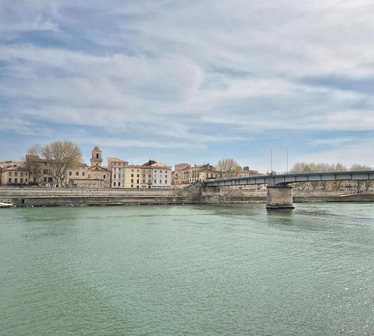 Appartement Le Saint Pierre Arles Apartment