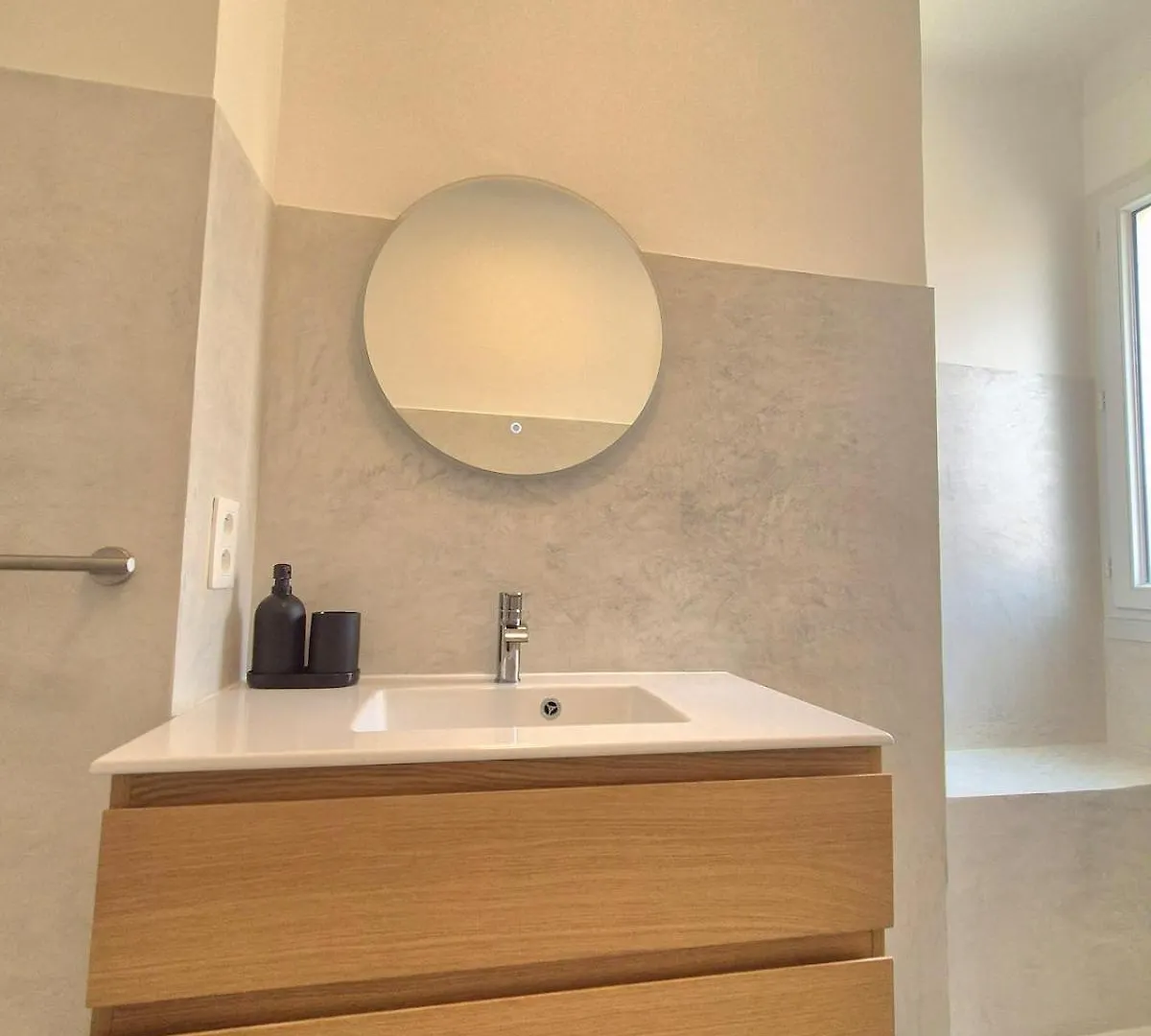 Appartement Le Saint Pierre Arles 0*,  France